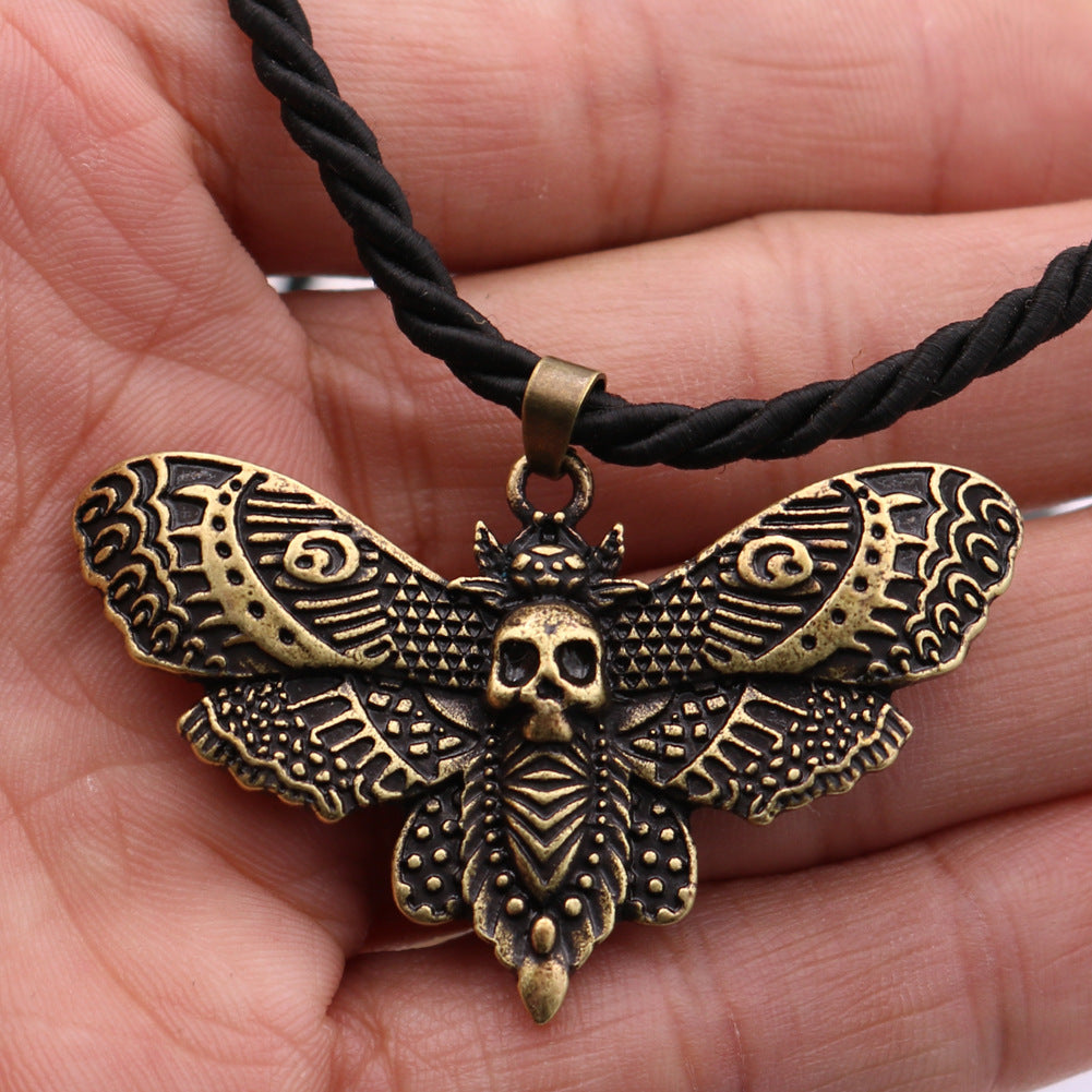 Gothic Skull Moth Alloy Necklace with Personalized Butterfly Pendant