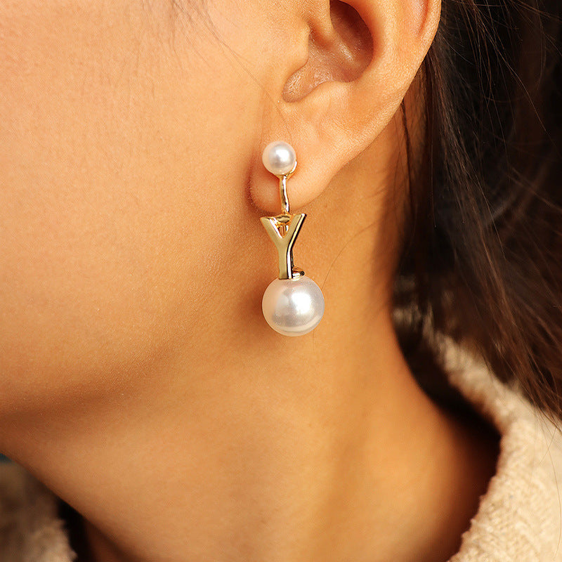 Chic Pearl Earrings - Vienna Verve Collection