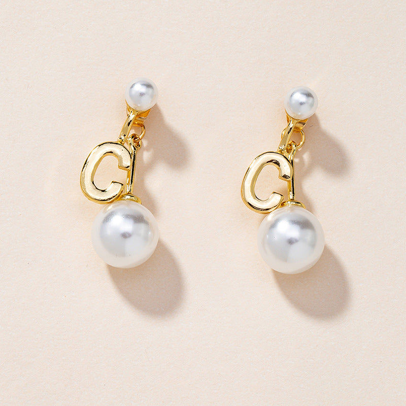 Chic Pearl Earrings - Vienna Verve Collection