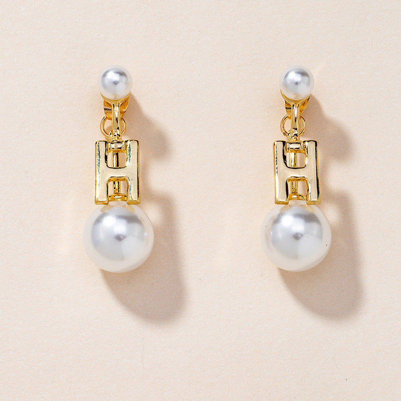 Chic Pearl Earrings - Vienna Verve Collection