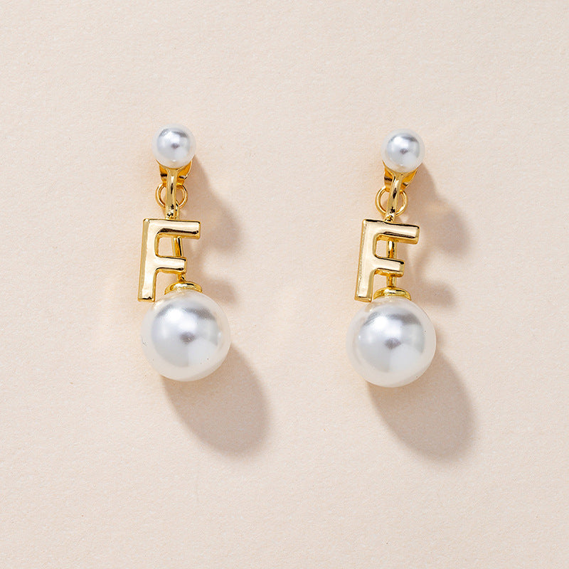 Chic Pearl Earrings - Vienna Verve Collection