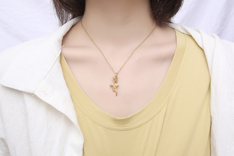 Chic Dual-Tone Rose Pendant Necklace - Unisex Fashion Sweater Chain