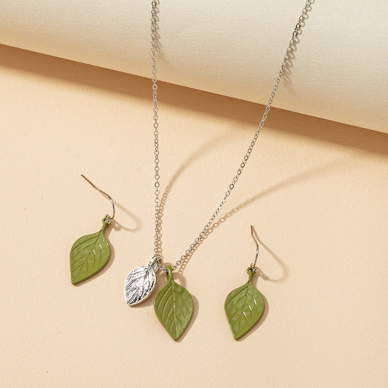 Green Leaf Earrings and Necklace Set with Cross-Border Retro Charm