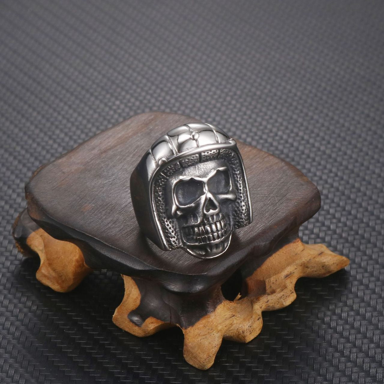 Titanium Steel Pilot Skull Ring - Retro-Inspired Men's Accessory