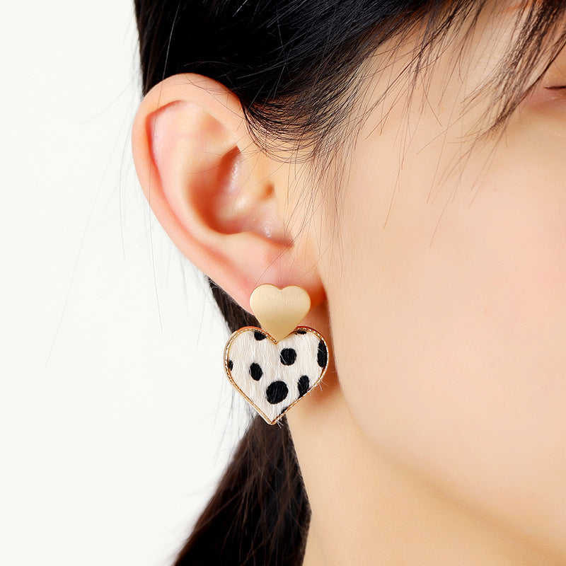 Leopard Heart-shaped Horse Hair Earrings - Vienna Verve Collection - Cross-border Jewelry