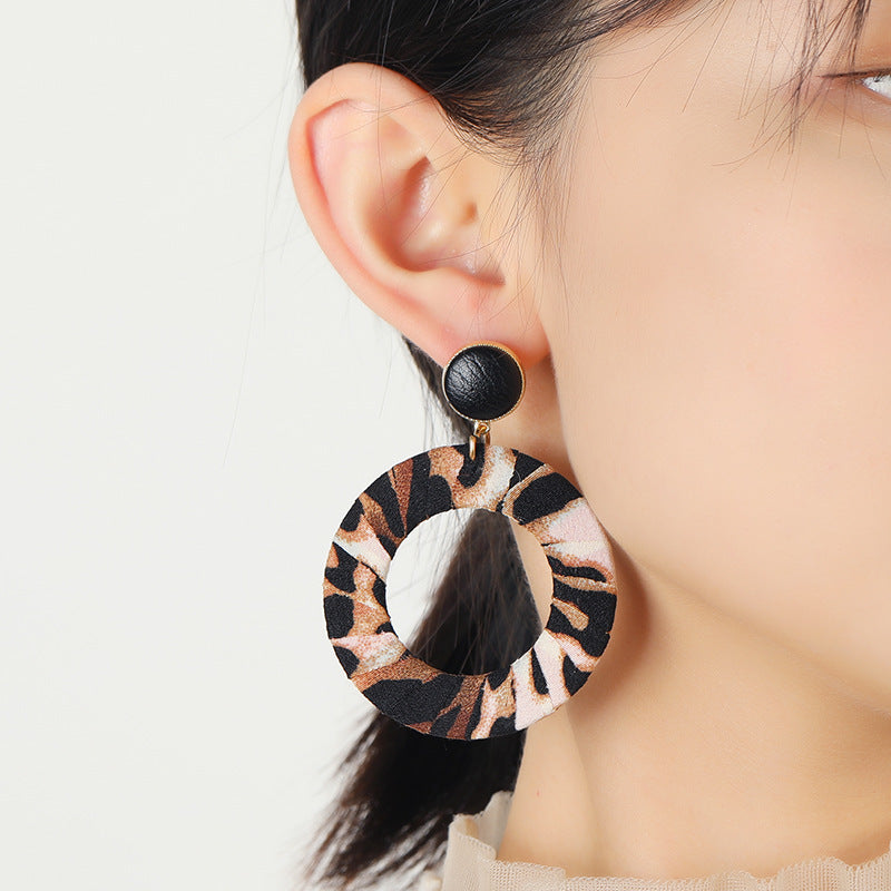 Leopard Heart-shaped Horse Hair Earrings - Vienna Verve Collection - Cross-border Jewelry