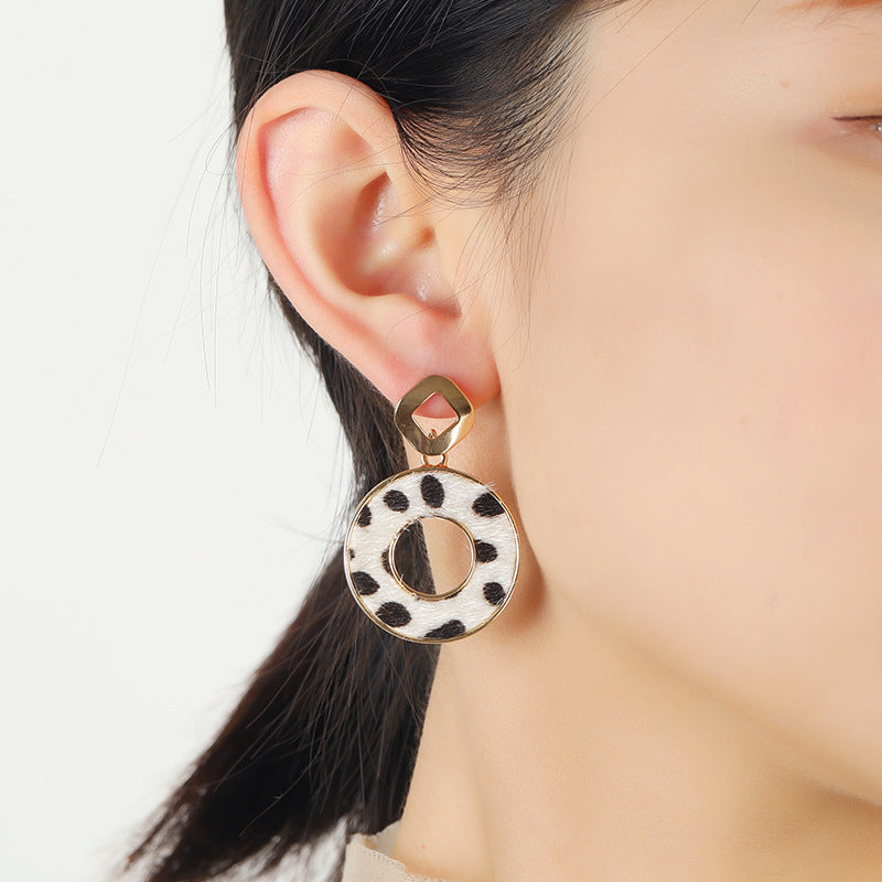 Leopard Heart-shaped Horse Hair Earrings - Vienna Verve Collection - Cross-border Jewelry