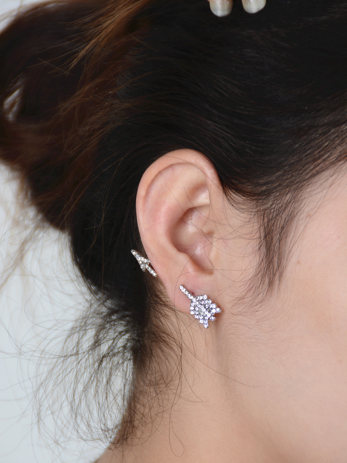 Exaggerated Diamond-Studded Separation Arrow Earrings for Trendy Women