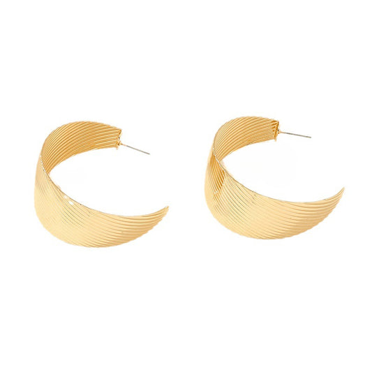 Exaggerated Wide Face C-Shaped Earrings in High-End Retro Style