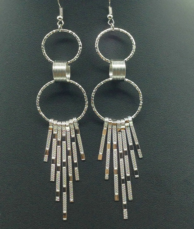 Trendy Chain Tassel Earrings - Vienna Verve Collection