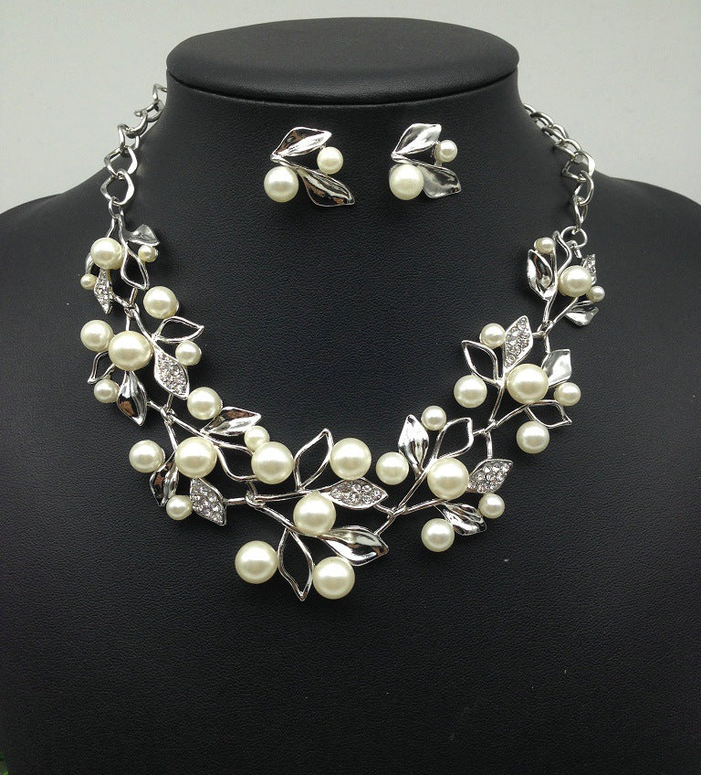 Korean Style Star Jewelry Female Necklace with Pearl Detail - Savanna Rhythms Collection