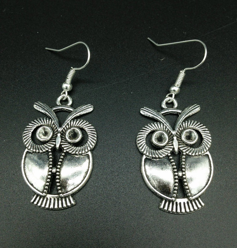 Retro Owl Stud Earrings - Vienna Verve Collection