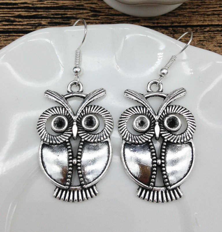 Retro Owl Stud Earrings - Vienna Verve Collection