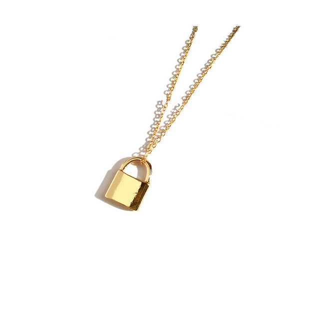 Stylish Lock Pendant Alloy Necklace - Cross-Border Clavicle Chain for Women