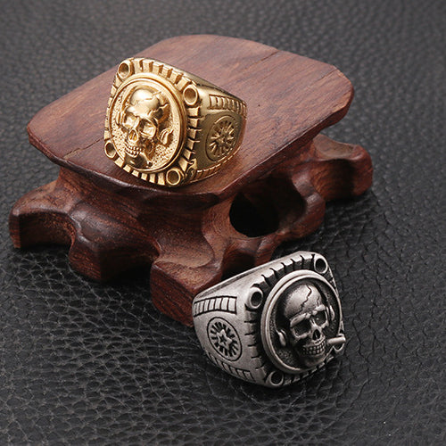 Rebel Style Personalized Skull Ring for Men - Retro Stainless Steel Fashion Accessory