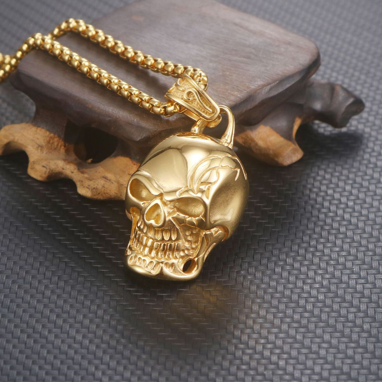 Stylish Retro Totem Skull Pendant in Titanium Steel for Men - Planderful Everyday Genie Collection