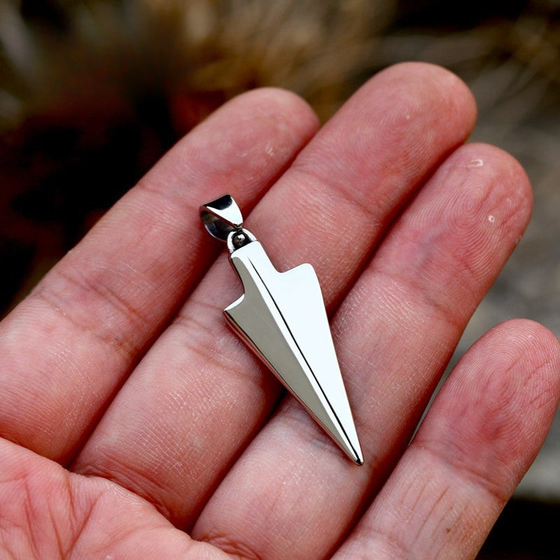 Wholesale Men's Titanium Steel Arrow Pendant – Polished Stainless Steel Jewelry for Cross-Border Trade