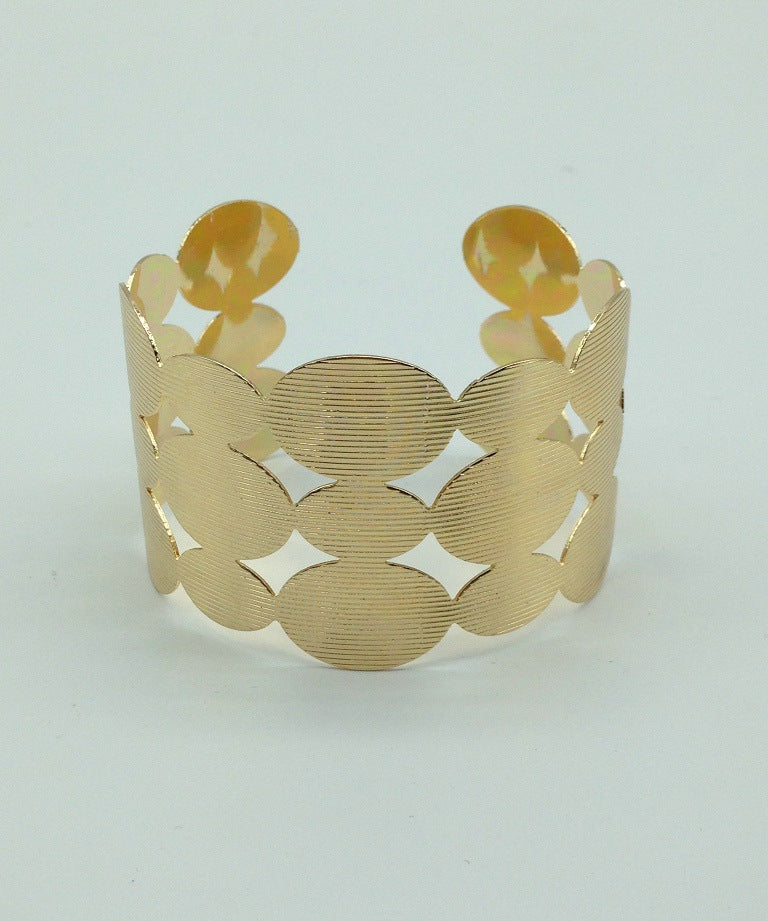 Geometric Alloy Napkin Buckle Bracelet for Stylish Wrist Decoration