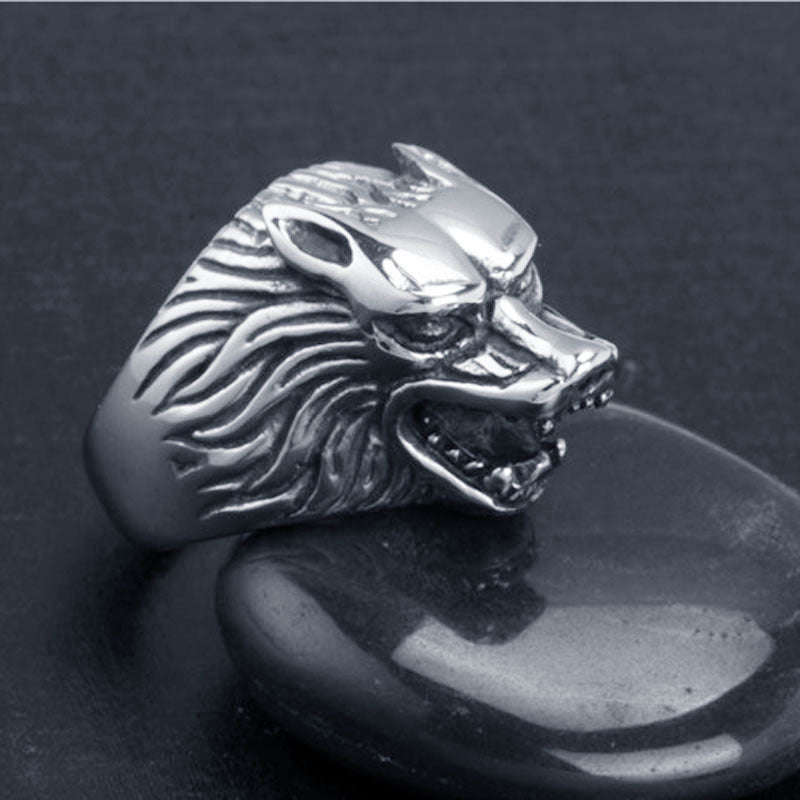 Titanium Steel Wolf Head Ring for Men - Bold Retro Jewelry Statement