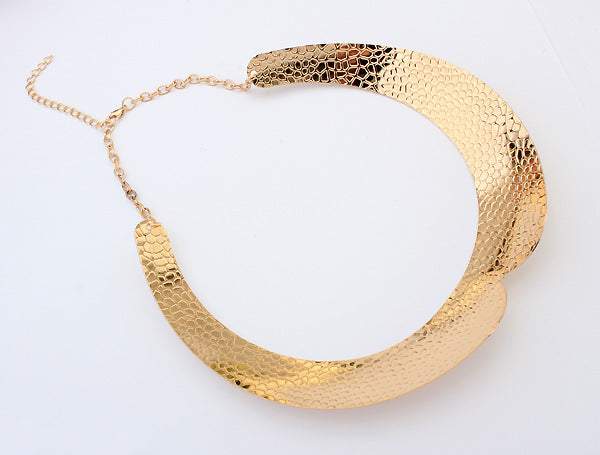 Savanna Rhythms Metal Embossed Choker Necklace