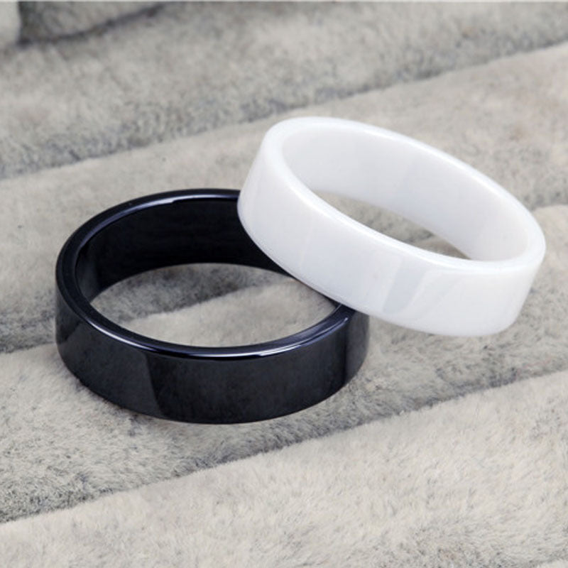 Stylish Black and White Ceramic Couples Ring - Unisex Fashion Jewelry for Men and Women