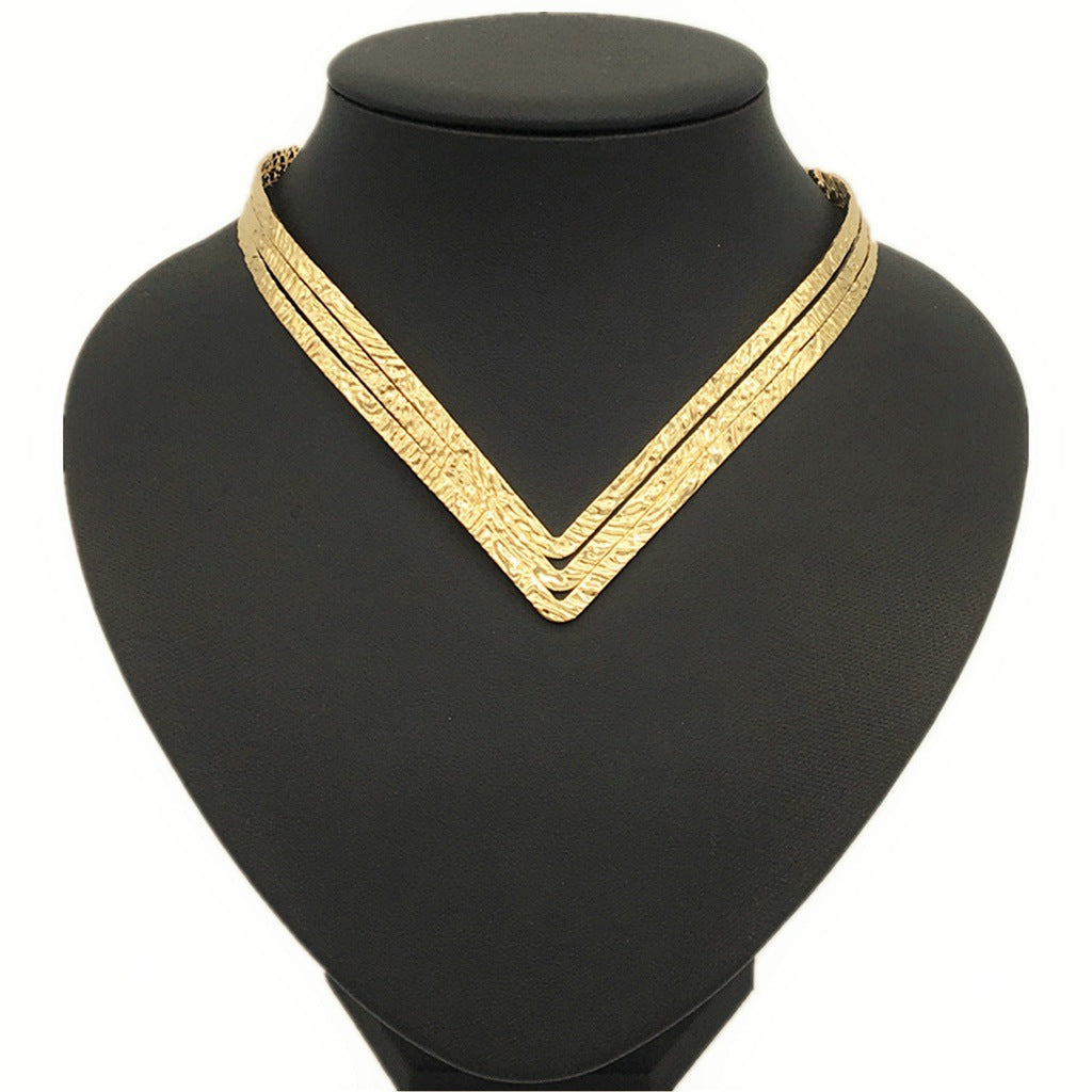 Exaggerated Embossed V-Neck Collar Choker Necklace with Multilayer Alloy Details