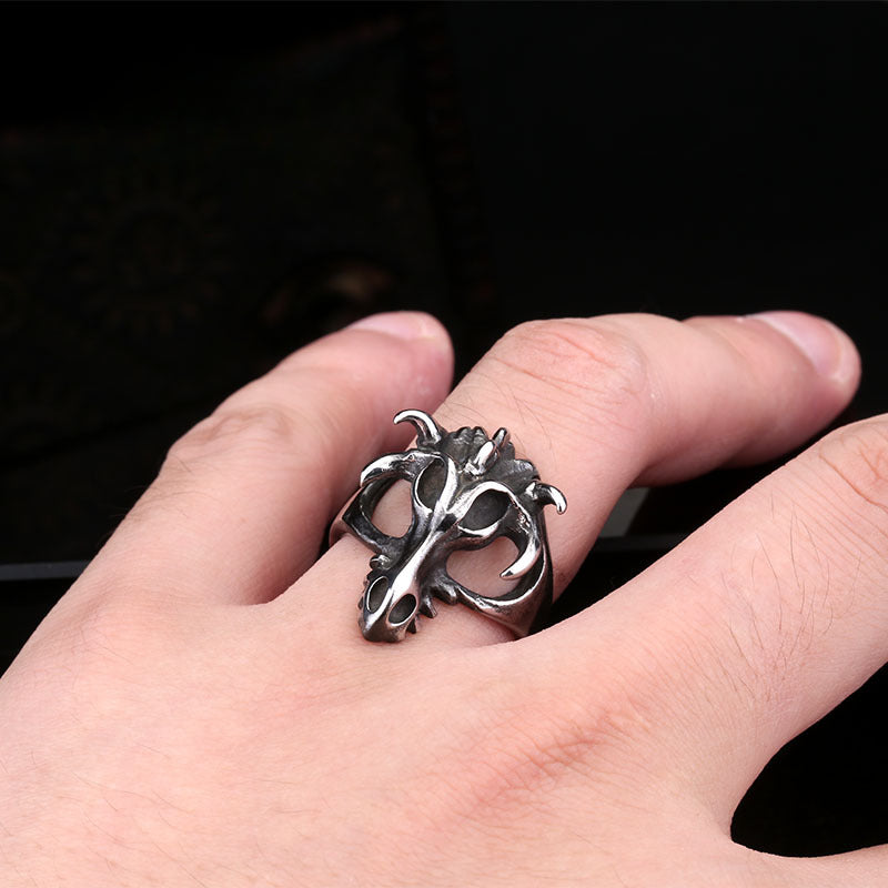 Vintage-Inspired Titanium Steel Antelope Skull Ring for Men - Customizable Domineering Jewelry