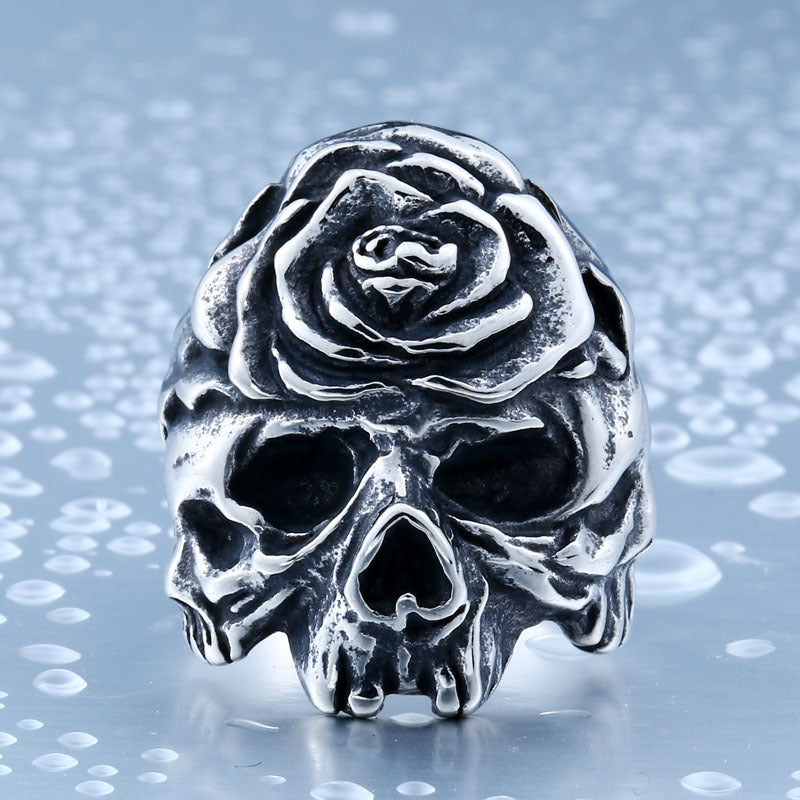 Men's Bold Titanium Steel Skull Ring - A Statement of Strength and Attitude