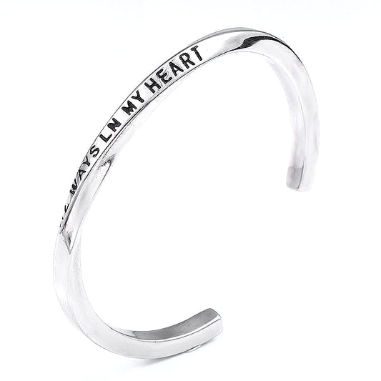 Unisex Personalized C-Type Titanium Steel Bracelet - Trendy Letter Design for Men and Women