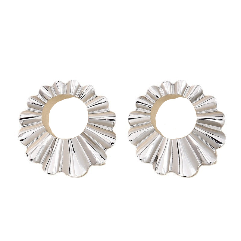 European and American Metal Earrings with Ruffled Edge - Vienna Verve Collection