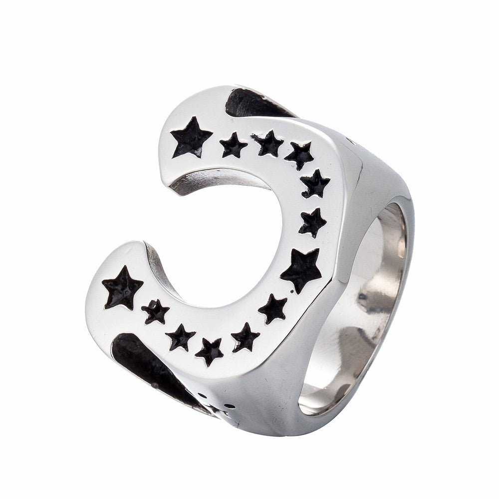 Trendsetter Retro Vintage Horseshoe Closed Mouth Ring