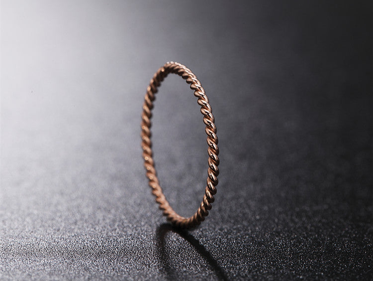 Rose Gold Titanium Steel Ring Set with Minimalist Thread Design