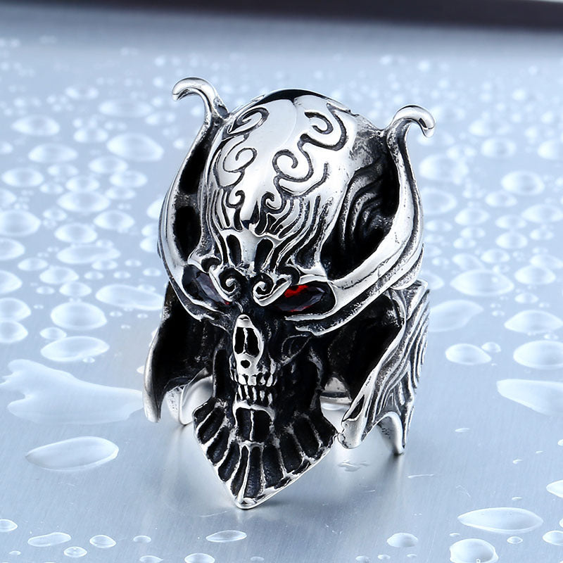 Stainless Steel Zircon Encrusted Men's Ring - Red-Eyed Wolf Tooth Magic Wheel Design