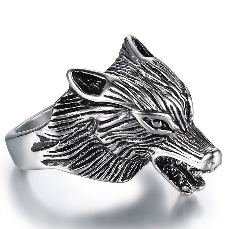 Titanium Steel Wolf Head Ring - Bold Men's Fashion Jewelry for the Modern Man