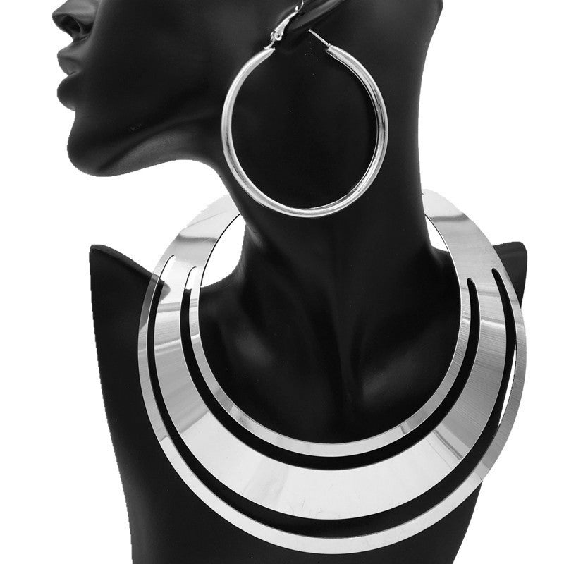 Bold Metal Choker Necklace Set from Planderful Collection