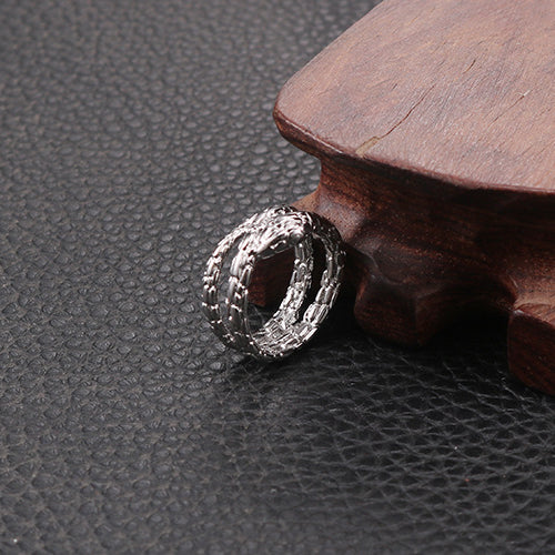 Unisex Medusa-Inspired Titanium Steel Snake Ring – Stylish and Minimalist Design for Men