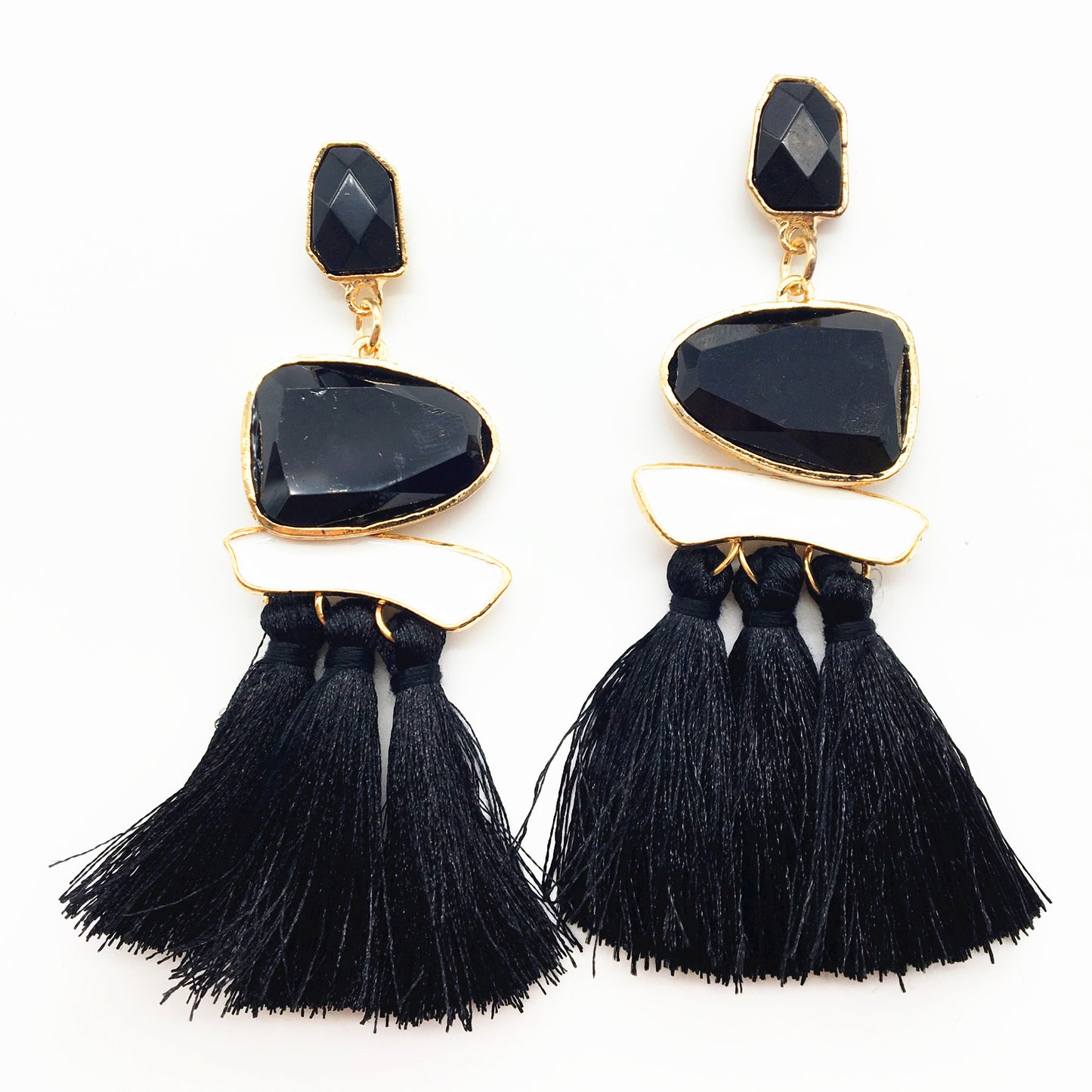 Fashionable Tassel Earrings with a Retro Twist