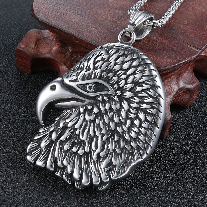 Dominant Retro Men's Titanium Steel Eagle Head Pendant - European and American Fashion