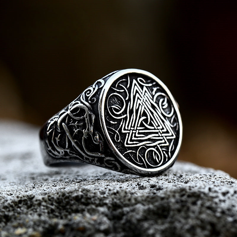 Viking-Inspired Triangular Titanium Steel Men's Stacking Ring – A Nordic Retro Statement Piece