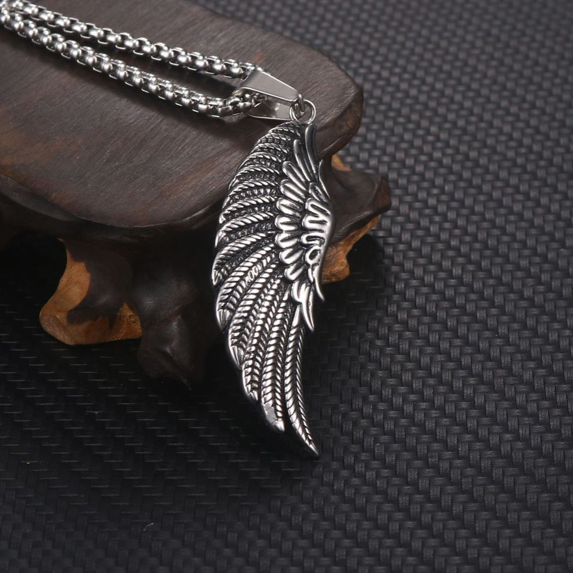 Punk-Inspired Titanium Steel Feather Pendant for Men - Retro Personalized Jewelry