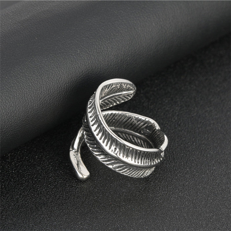 Men's Punk Feather Leaf Ring - Stylish Titanium Steel Accessory