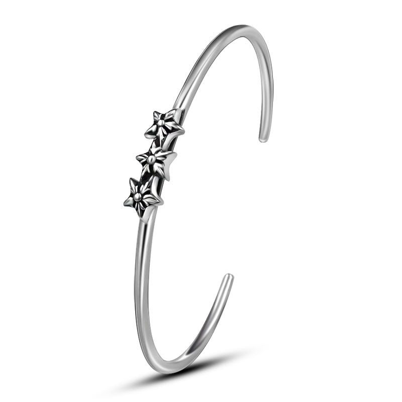 Vintage-Inspired C-Shaped Titanium Steel Pentagram Bracelet - Stylish Accessory for Trendy Girls