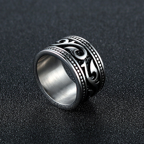 Stylish Titanium Steel Ring with Unique Vine Leaf Design for Men - Retro-Inspired Jewelry