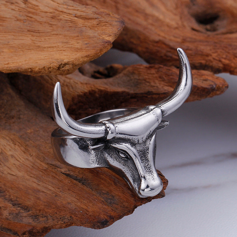 Punk Titanium Steel Zodiac Bull Head Ring for Men - Cross-Border E-Commerce Supply, Wholesale Accessories