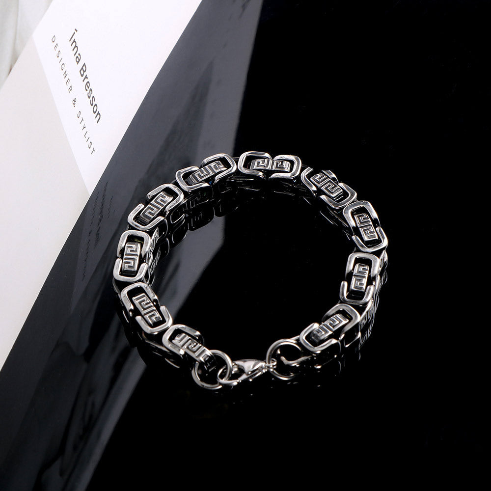 Stylish Men's Titanium Steel Bracelet with Custom Great Wall Motif - Chic Locomotive Dance Chain Accessory