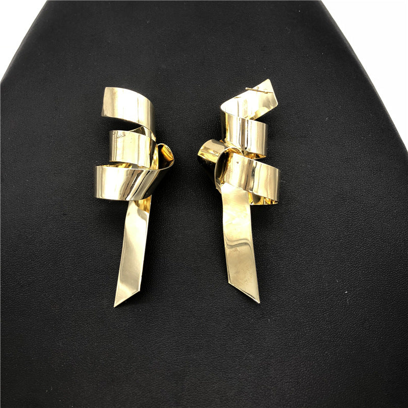 Wholesale Metal Earrings with European Elegance and American Charm