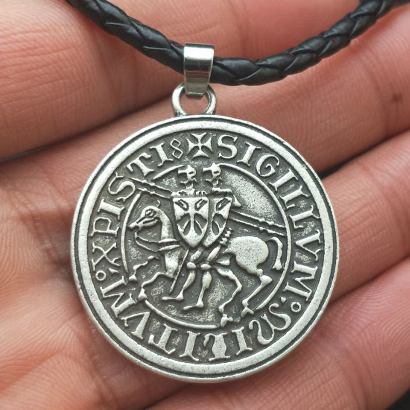 Viking Templar Knight Necklace - Men's Norse Legacy Fashion Accessory