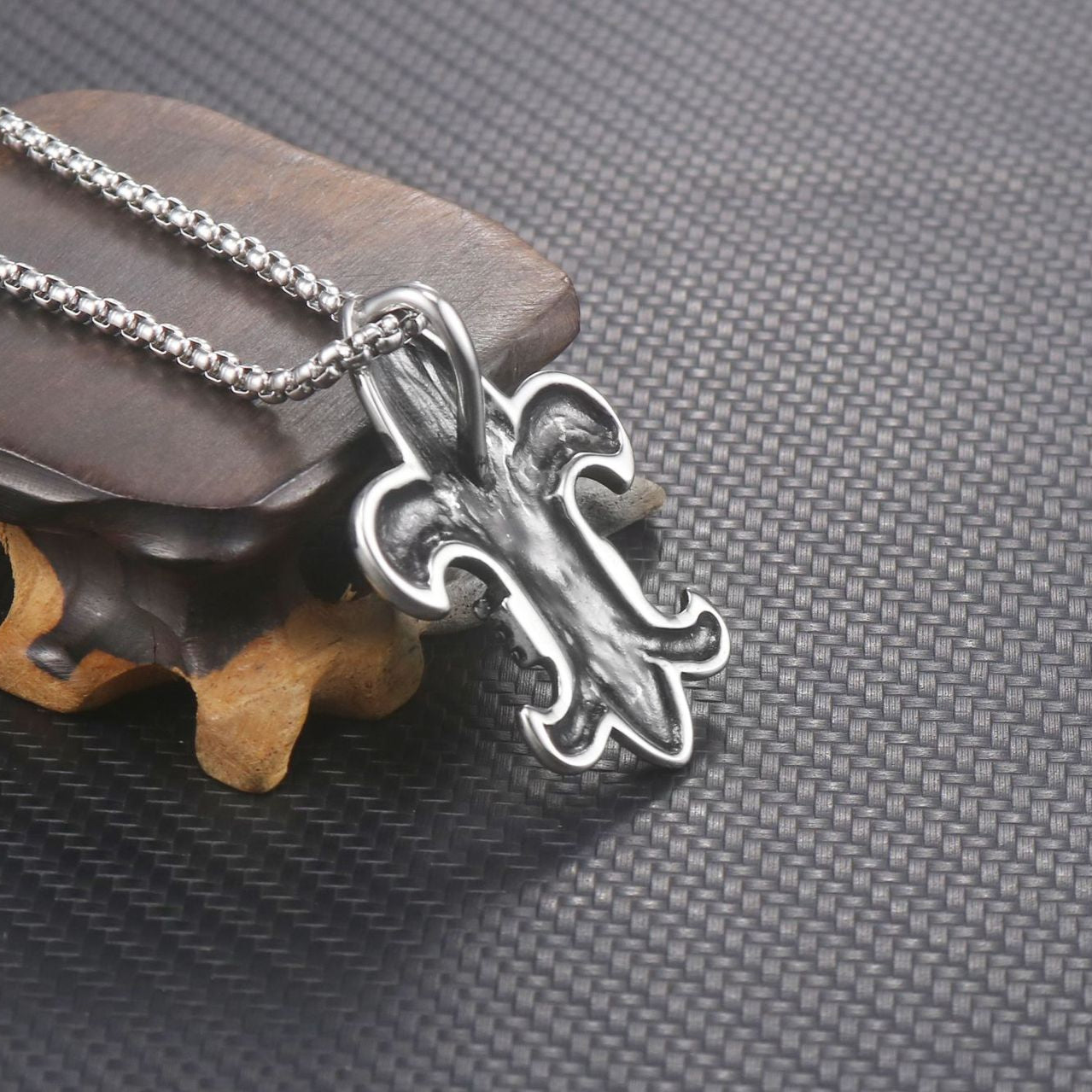 Retro Titanium Steel Pendant for Men - European and American Trend Jewelry