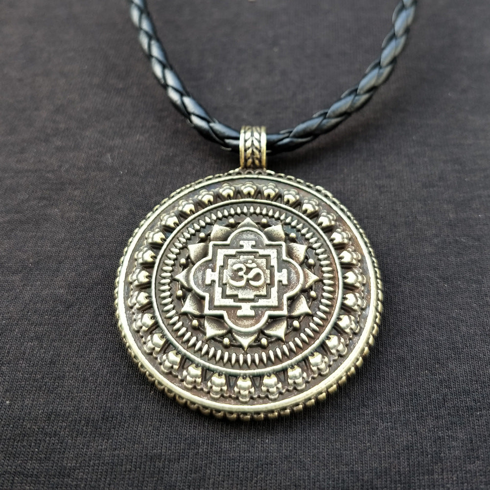 Norse Legacy Metal Datura Amulet Necklace for Men