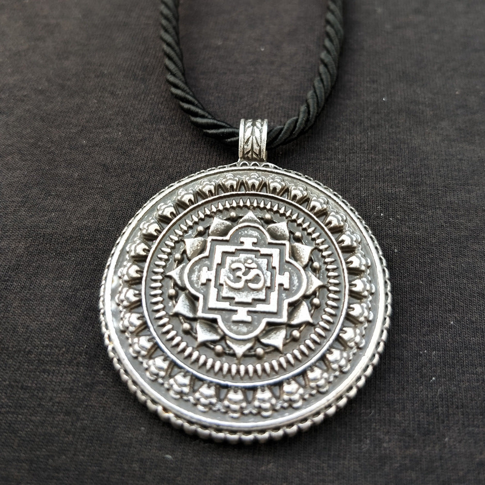 Norse Legacy Metal Datura Amulet Necklace for Men